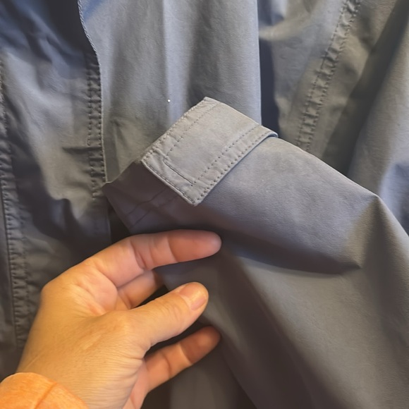 LL Bean Women’s size M rain slicker. - Picture 4 of 9